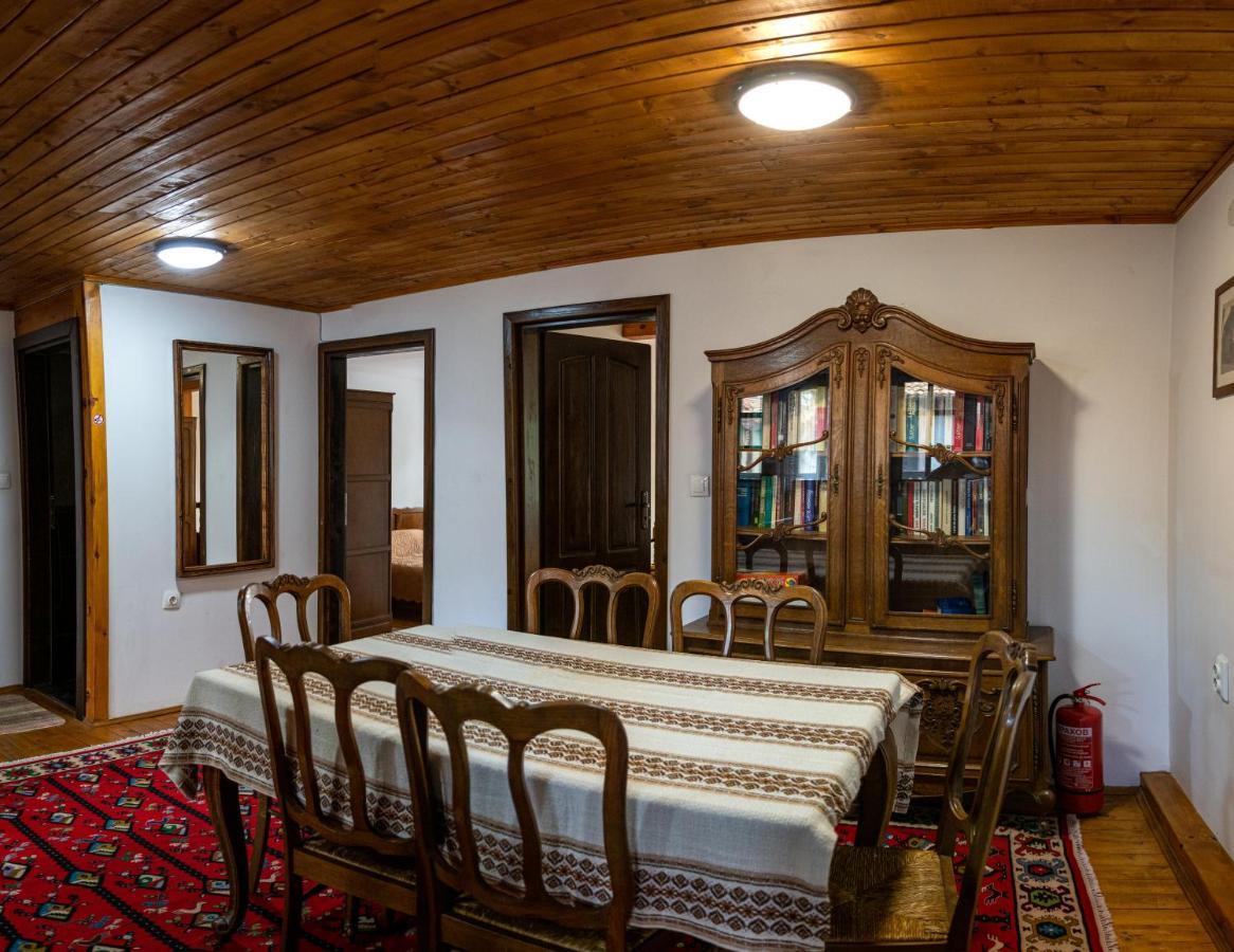 Razsukanova House , Разсукановата Къща エレナ エクステリア 写真