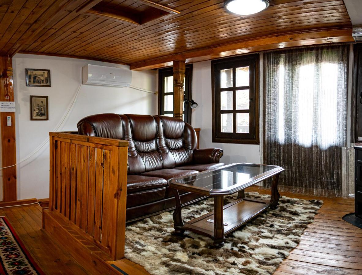 Razsukanova House , Разсукановата Къща エレナ エクステリア 写真